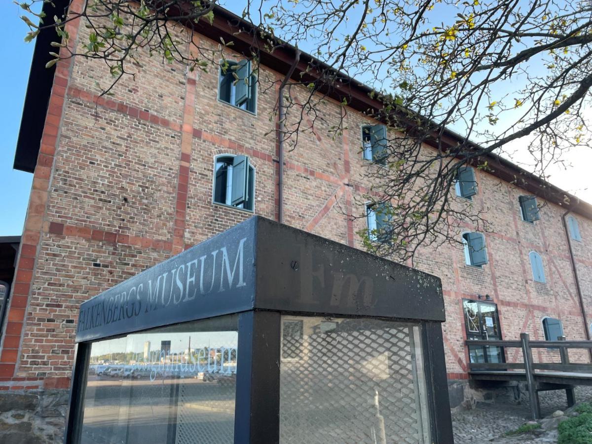 Charmigt Boende Med Perfekt Laege I Gamla Stan Фалкенберг Екстериор снимка